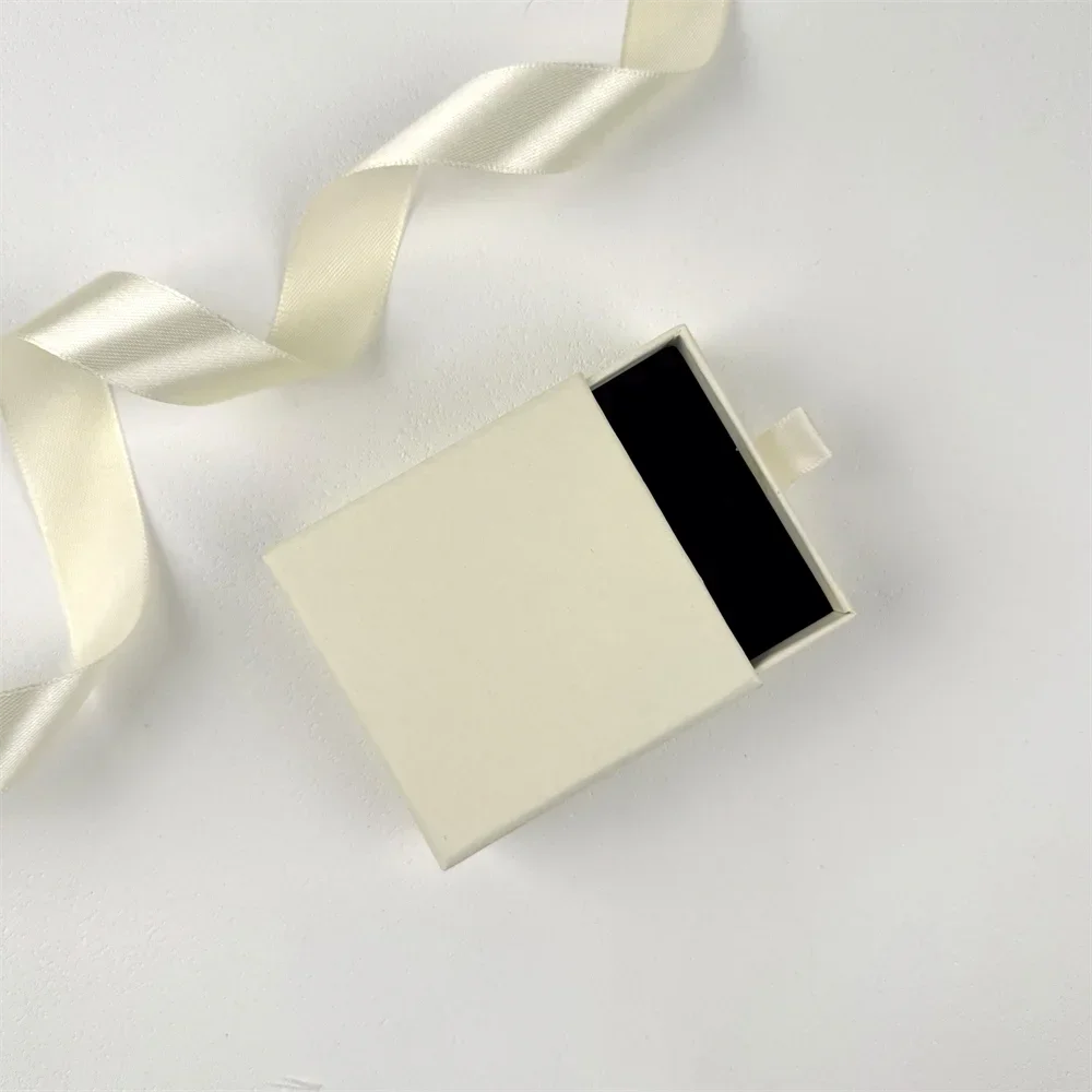Boîte à bijoux à personnaliser 